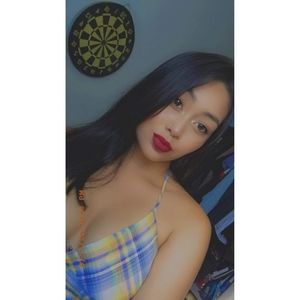 Meet your Posher, Alejandra